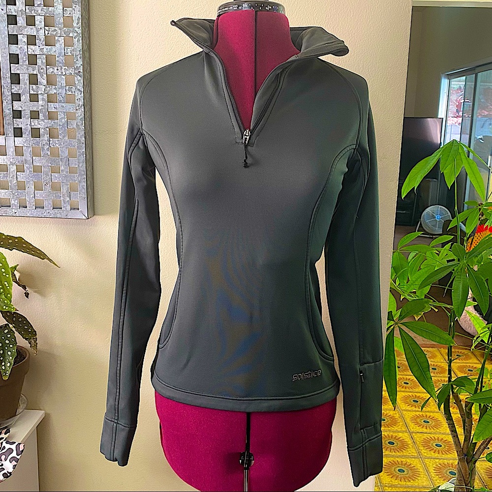 Solstice Gray Long Sleeve Pullover. XS
